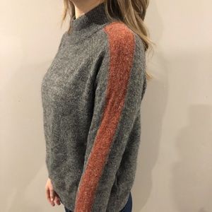 Small High Neck Sweater Blouse
